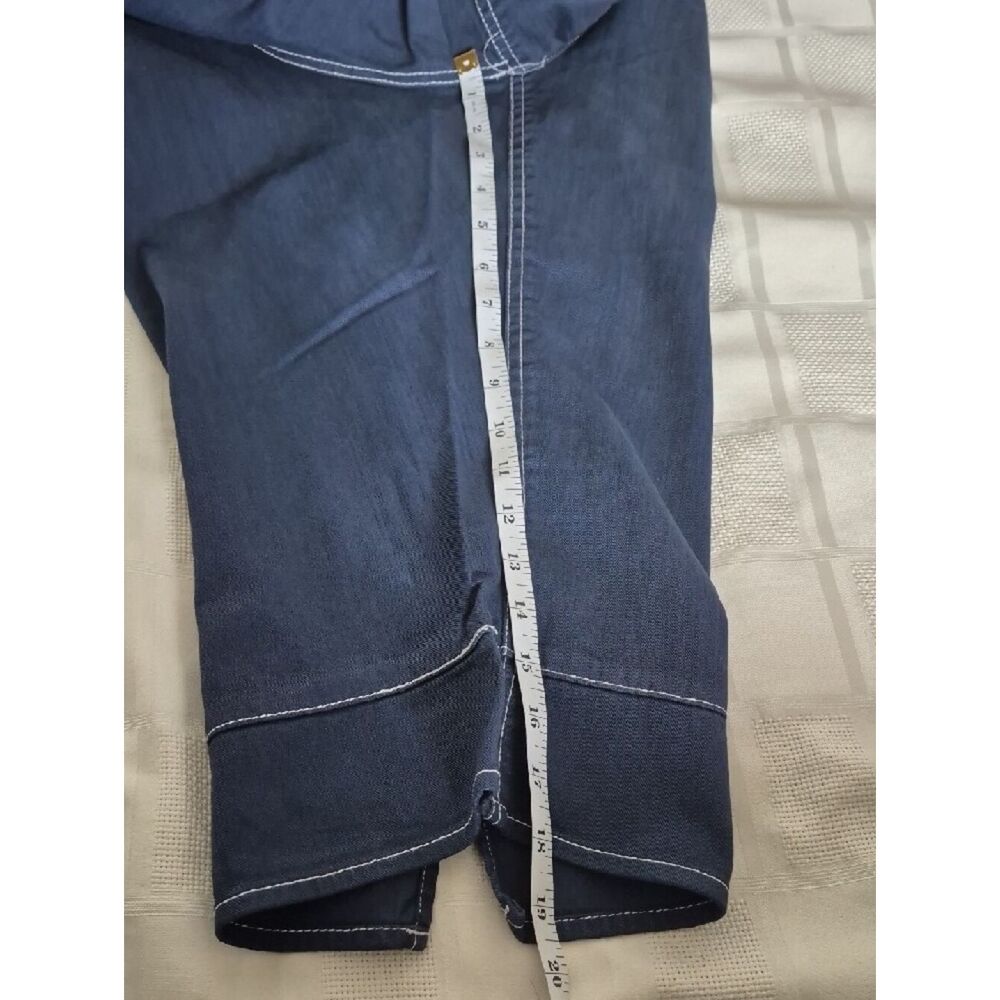 Women’s Dark Blue Cropped Jeans with Contrast Stitching - Picture 9 of 16
